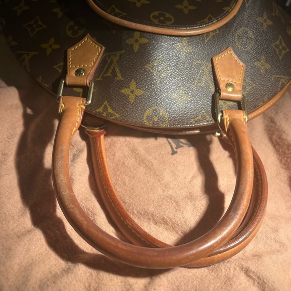 LOUIS VUITTON Ellipse Monogram Bag - Picture 4 of 5